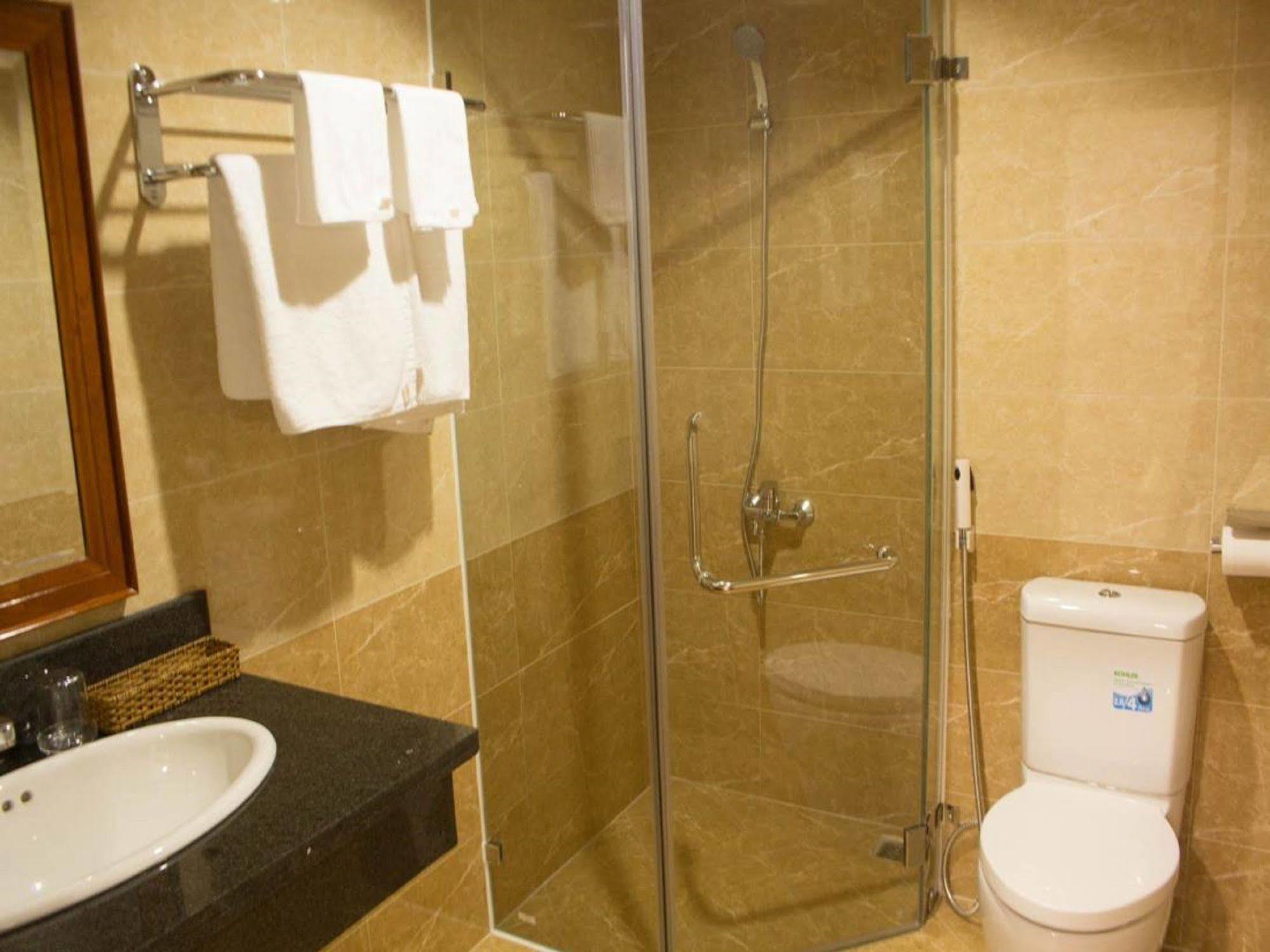 Reddoorz Plus New Sun Hotel Ho Şi Min Dış mekan fotoğraf
